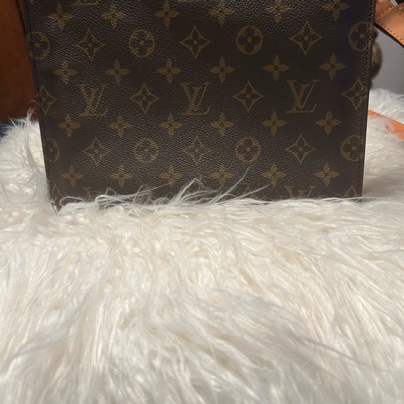 Louis Vuitton Brown Monogram Toiletry Pouch with Insert and Vachetta Strap - Picture 16 of 16